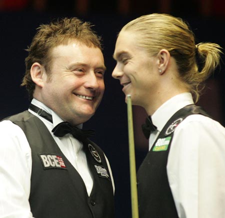 科比吊牌引热议，建议增设二维码防退货